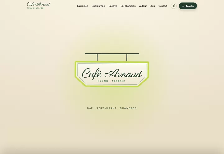 Aperçu de la page d'accueil du site Café Arnaud